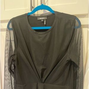 Long mash sleeve Dkny top